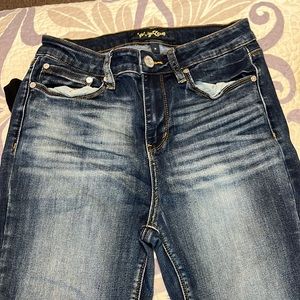Cute blue jeans size 9